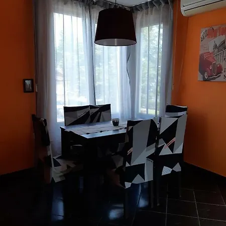 Apartment Miras' *