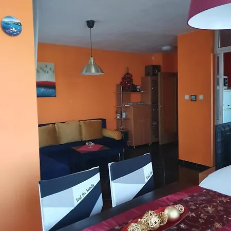 Apartment Miras'